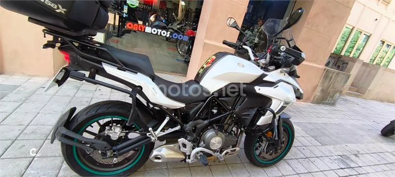 Benelli TRK 502 – Vista 31