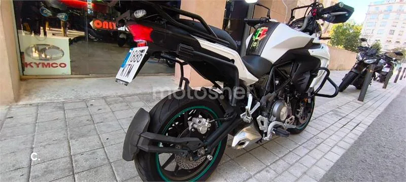 Benelli TRK 502 – Vista 34