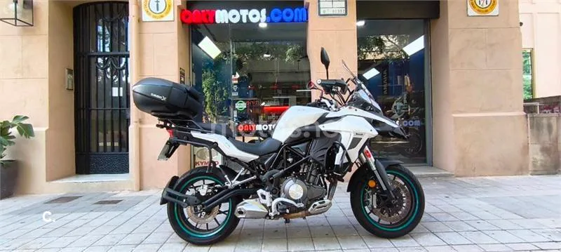 Benelli TRK 502 – Vista 46