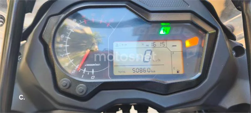 Benelli TRK 502 – Vista 50