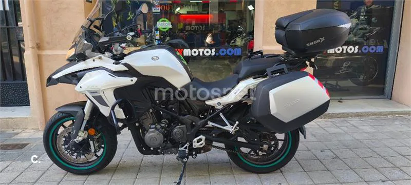 Benelli TRK 502 – Vista 55