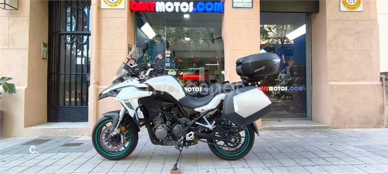 Benelli TRK 502 – Vista 57