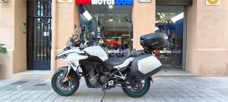 Benelli TRK 502 – Vista 58