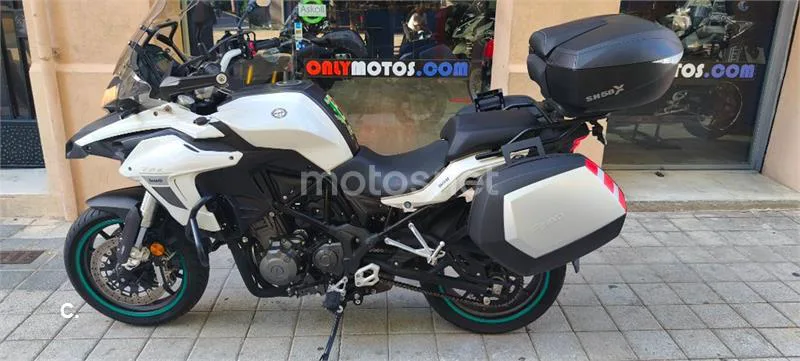 Benelli TRK 502 – Vista 61