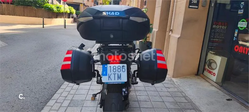 Benelli TRK 502 – Vista 64