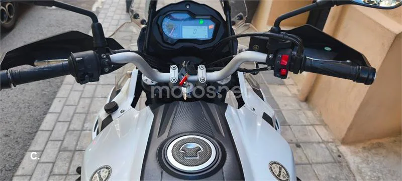 Benelli TRK 502 – Vista 69