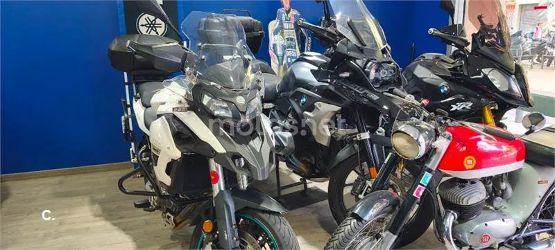 Benelli TRK 502 – Vista 72