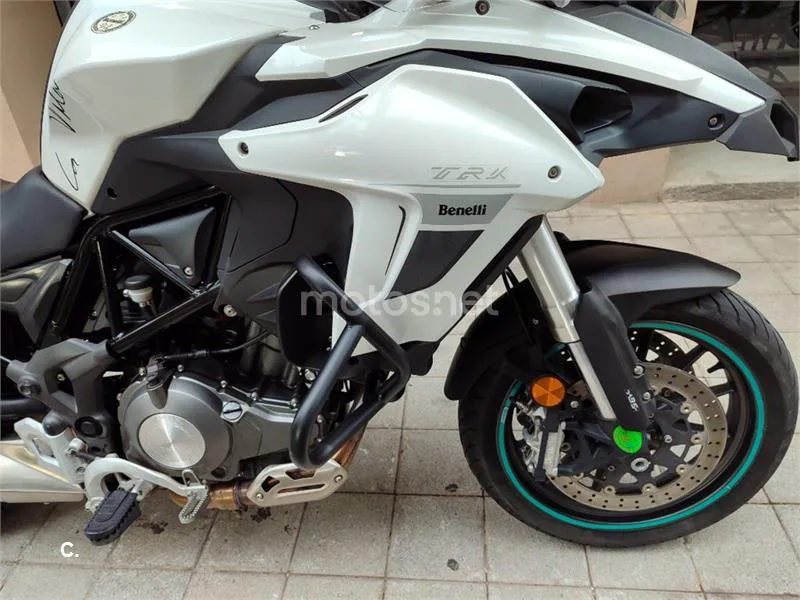 Benelli TRK 502 – Vista 10