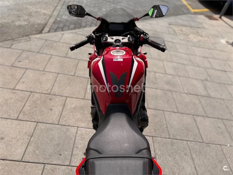 Honda CBR 650 R – Vista 12