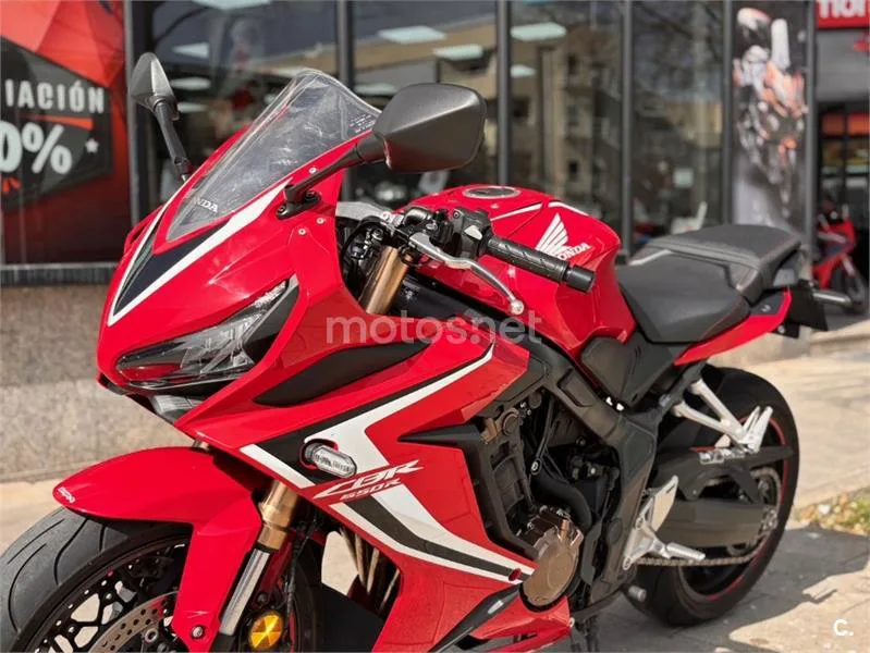 Honda CBR 650 R – Vista 14