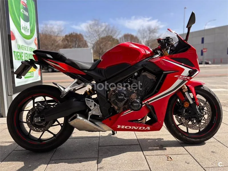 Honda CBR 650 R – Vista 7