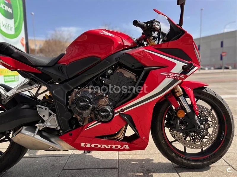 Honda CBR 650 R – Vista 8
