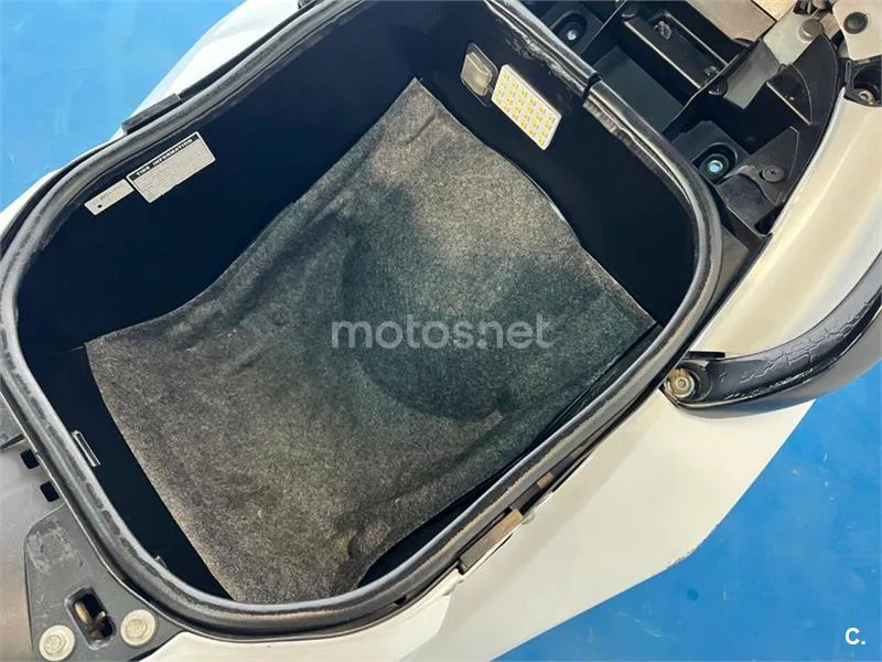 Yamaha TMAX 500 – Vista 25