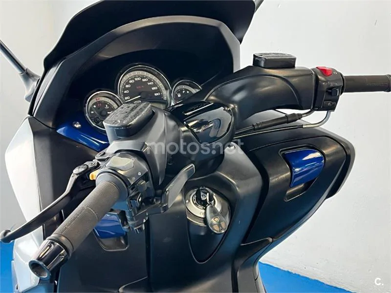 Yamaha TMAX 500 – Vista 38