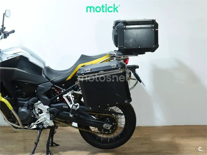 BMW F 900 GS – Vista 7