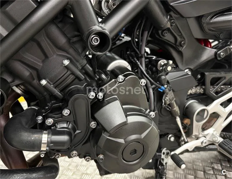Yamaha Niken – Vista 18
