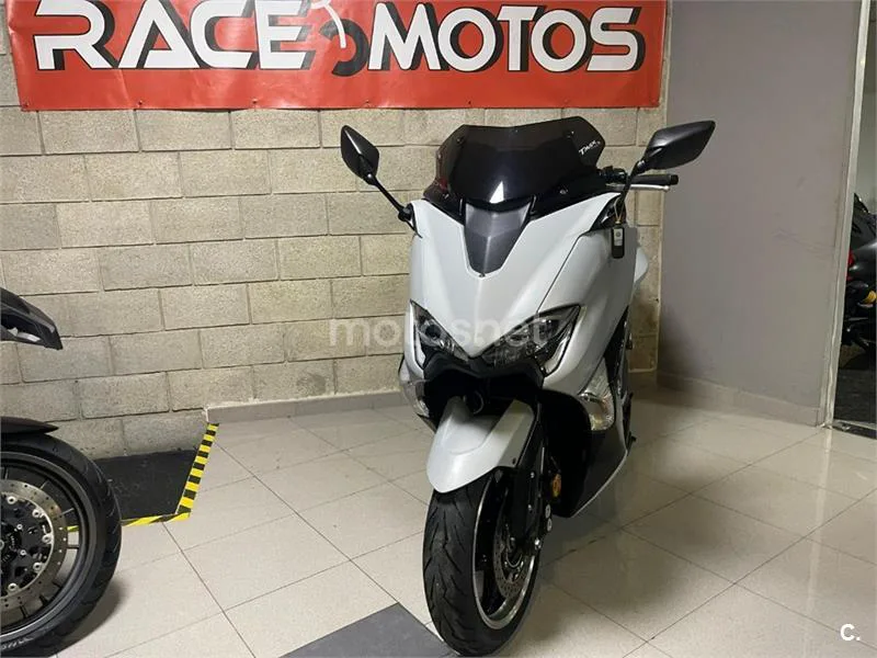 Yamaha TMAX 530 – Vista 4