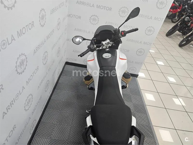 Moto Guzzi V100 Mandello – Vista 8
