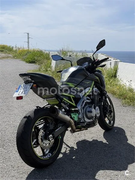 Kawasaki Z 900 – Vista 4