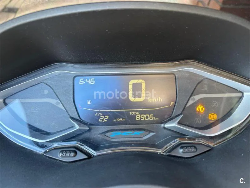 Honda PCX 125 – Vista 3
