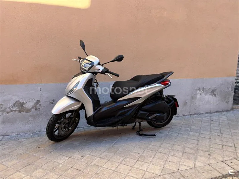Piaggio Beverly – Vista 3