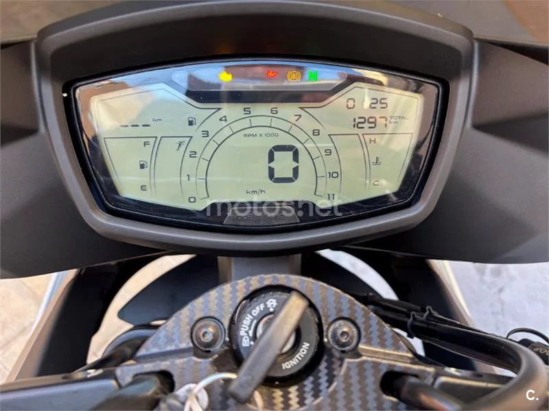 Aprilia Tuono 125 – Vista 3