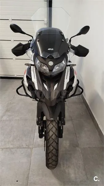 Benelli TRK 502 – Vista 3