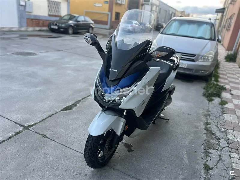 Honda Forza 125 – Vista 8