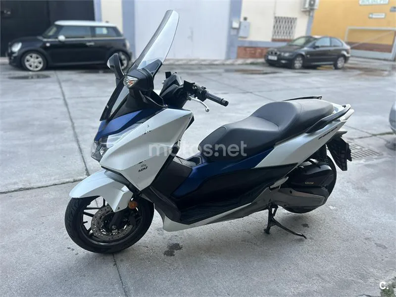 Honda Forza 125 – Vista 9