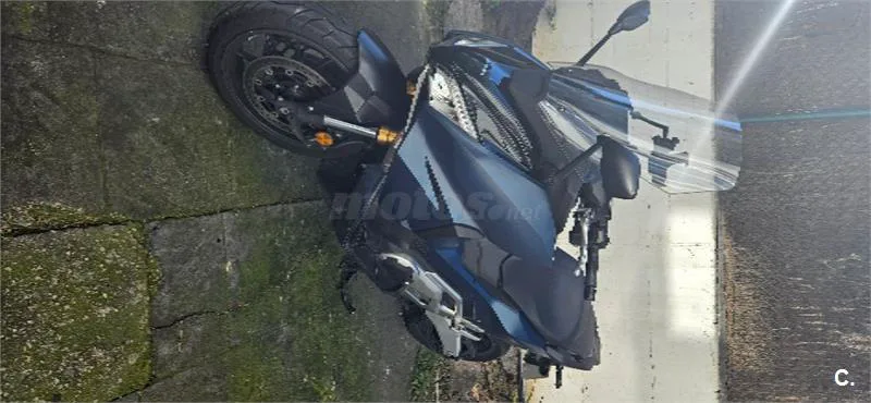 Honda Forza 750 – Vista 4