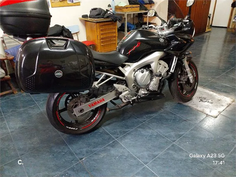 Yamaha FZ6 S – Vista 8