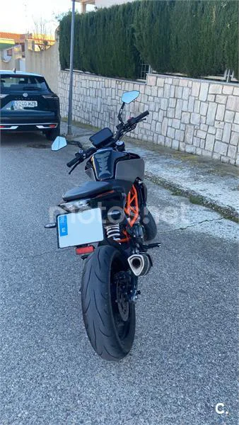KTM 125 – Vista 5