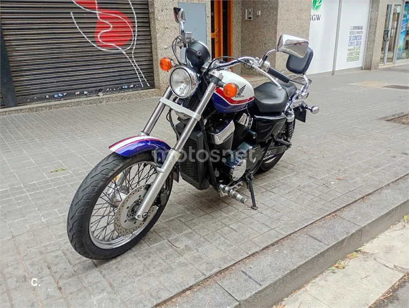 Honda VT 750 S – Vista 3