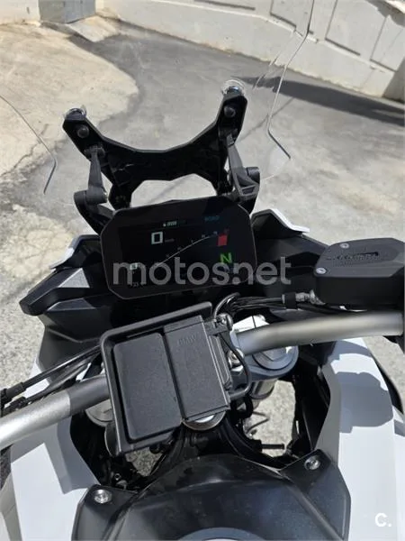 BMW F 900 XR – Vista 2