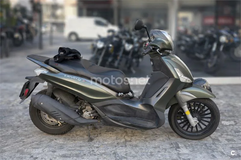 Piaggio Beverly 300 2750 € 2020 Barcelona - 1