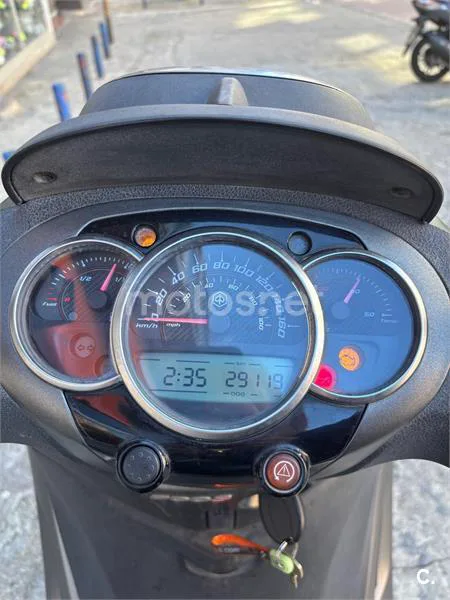 Piaggio Beverly 300 – Vista 5