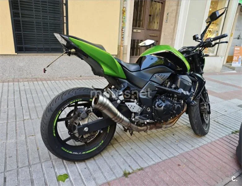 Kawasaki Z 750 – Vista 2