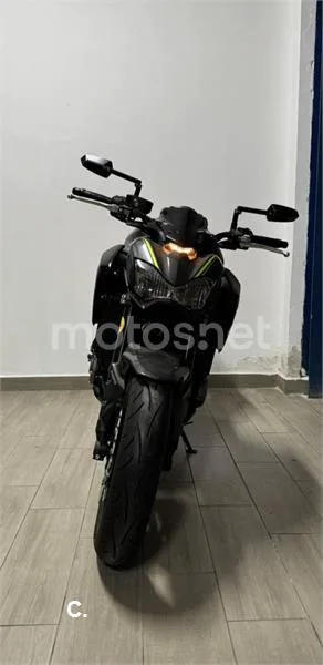 Kawasaki Z 900 – Vista 2