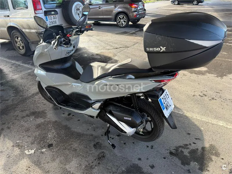 Honda PCX 125 – Vista 4