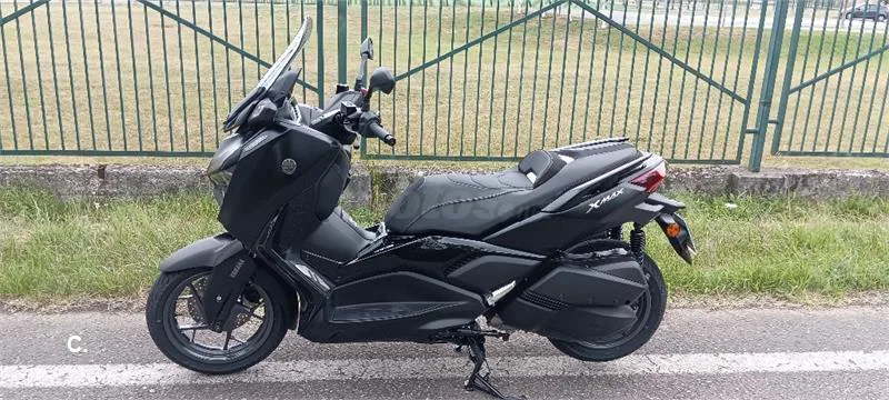 Yamaha XMAX 300 – Vista 2