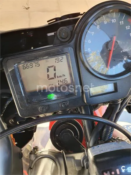 Honda CBR 900RR FIREBLADE – Vista 2