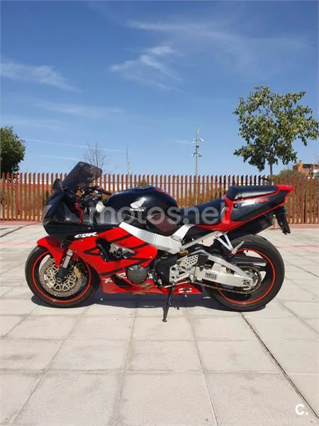 Honda CBR 900RR FIREBLADE – Vista 4