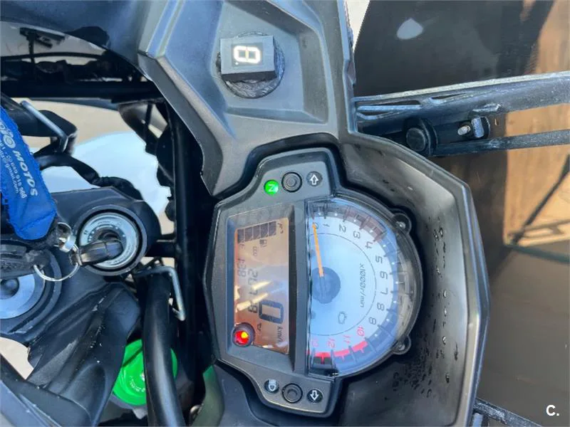 Kawasaki Versys – Vista 4