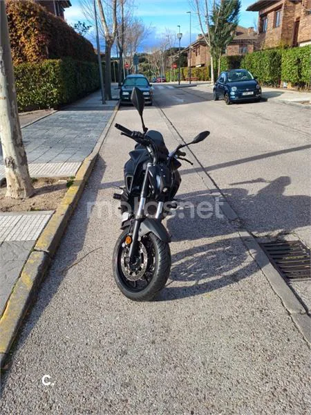 Yamaha MT-07 – Vista 5