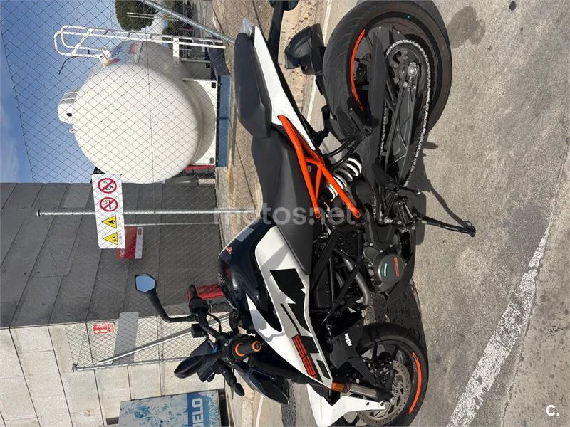 KTM 125 – Vista 7