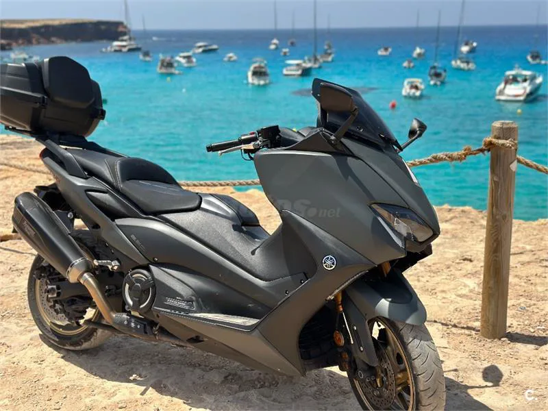 Yamaha TMAX 560 – Vista 7