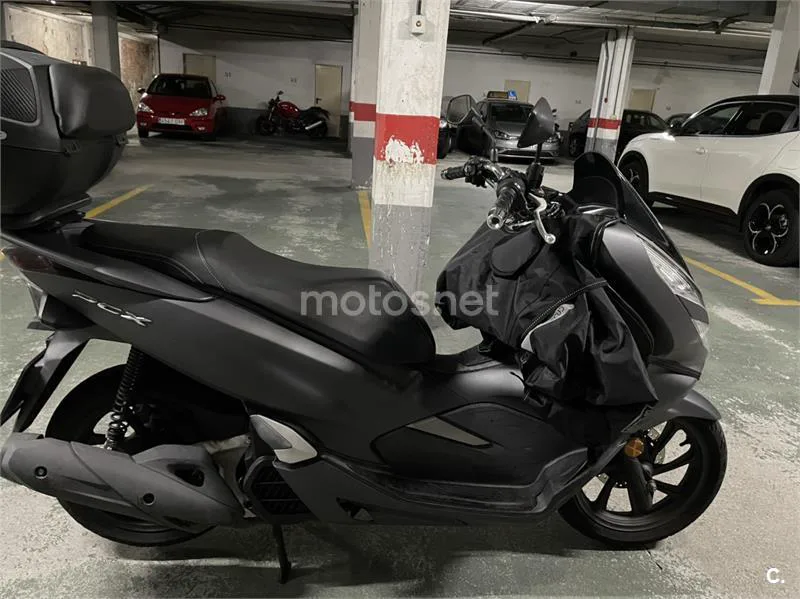 Honda PCX 125 – Vista 4