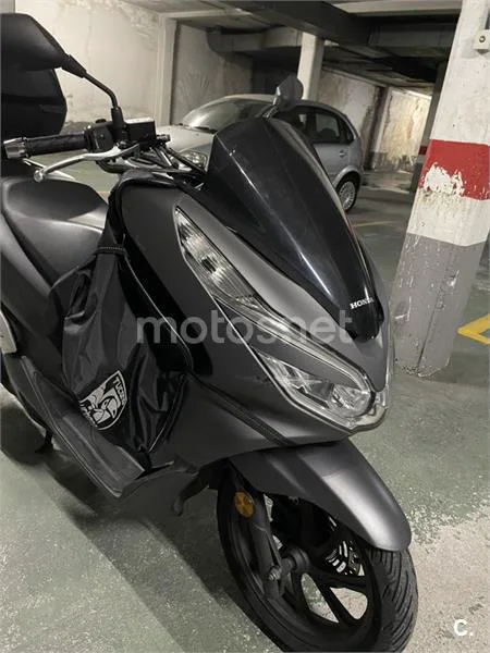 Honda PCX 125 – Vista 6