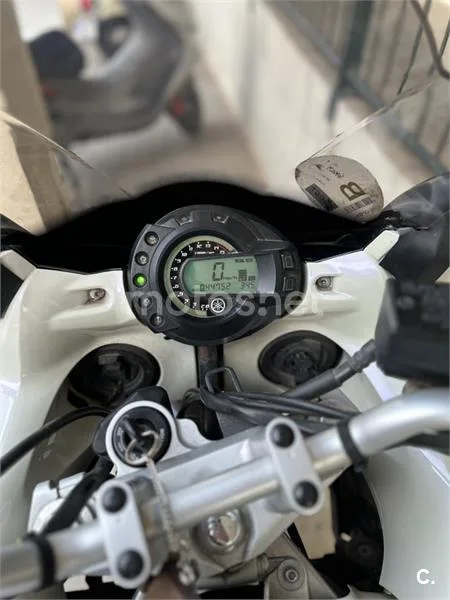 Yamaha FZ6 S – Vista 9