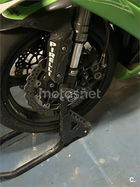 Kawasaki ZX-10R – Vista 5